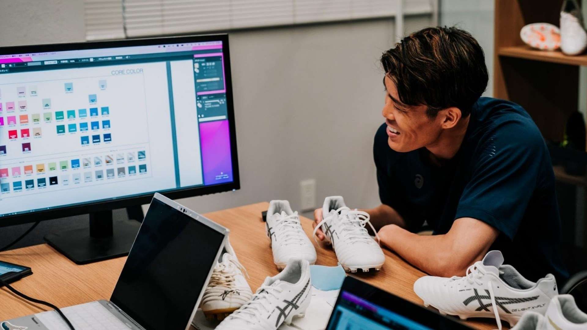 随着全球电 随着全球电