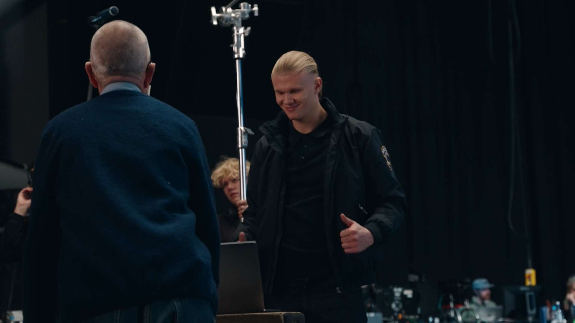 还是诠释个 还是诠释个